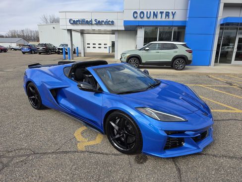 Used 2025 Chevrolet Corvette E-Ray AWD/4WD image 2
