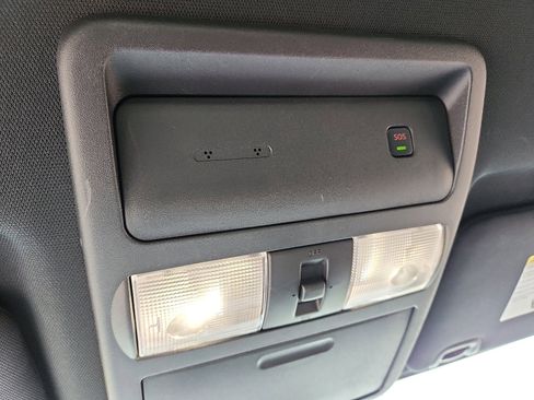 Used 2023 Nissan Frontier PRO-4X w/ Technology Package image 19