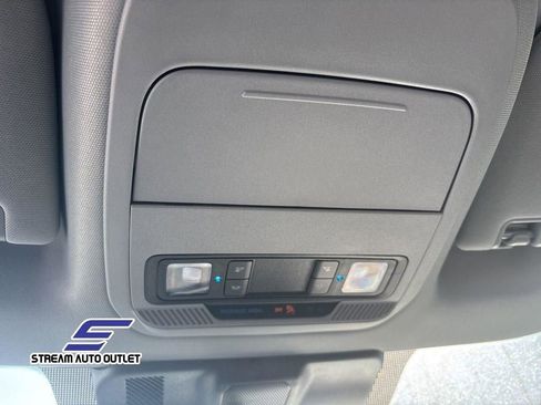 Used 2023 Ford F150 XLT w/ XTR Package image 32