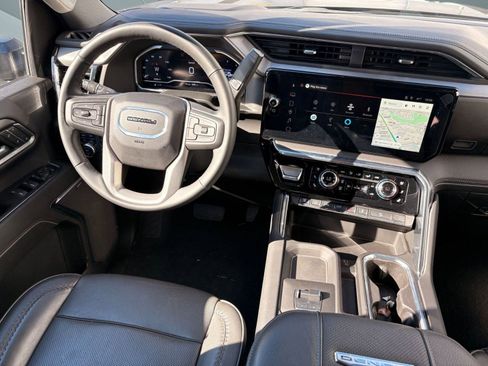 Used 2024 GMC Sierra 2500 Denali w/ Denali Reserve Package image 23