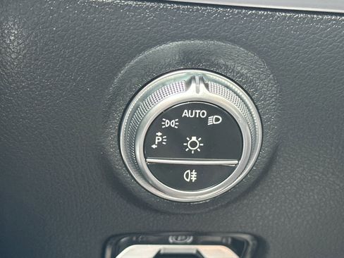 Used 2023 Mercedes-Benz C 300 Sedan image 29