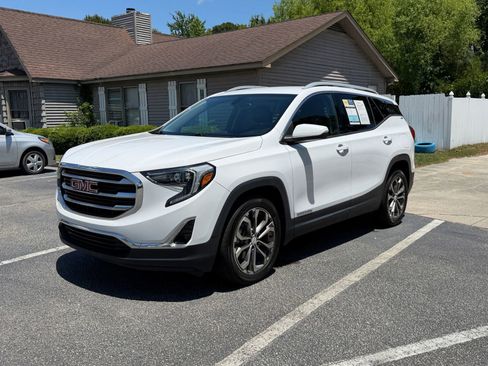 Used 2019 GMC Terrain SLT FWD image 3