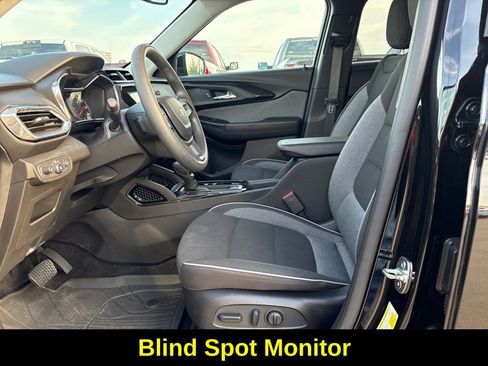 Used 2023 Chevrolet TrailBlazer LT w/ Convenience Package image 14