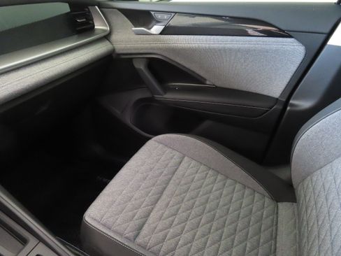 New 2026 Volkswagen Tiguan S image 21