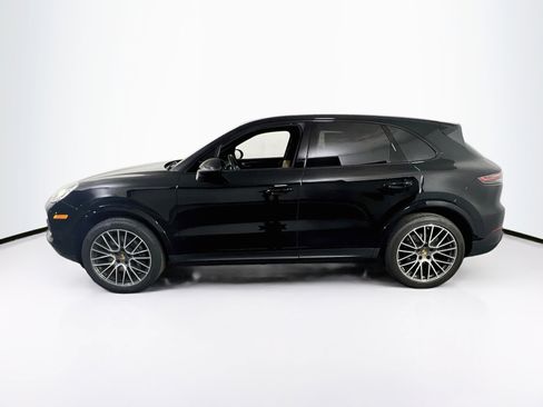 Used 2023 Porsche Cayenne AWD/4WD image 8