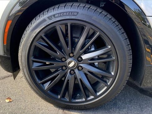 Used 2025 Cadillac Lyriq Luxury image 12