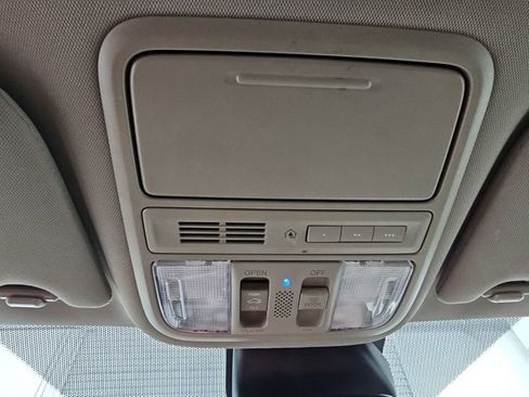Used 2016 Honda Odyssey EX-L image 18