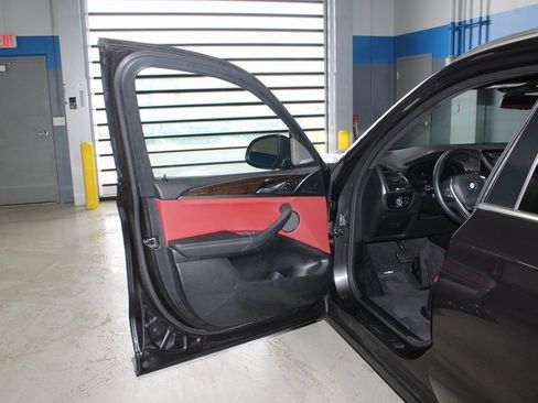 Used 2023 BMW X3 xDrive30i w/ Convenience Package image 8