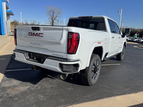 New 2026 GMC Sierra 2500 Denali w/ Denali Reserve Package image 4