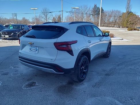 Used 2024 Chevrolet Trax LT image 6
