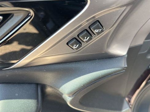 Used 2023 Subaru Outback Touring XT AWD/4WD image 17
