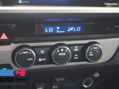 Certified 2022 Toyota Tacoma SR5 AWD/4WD image 21