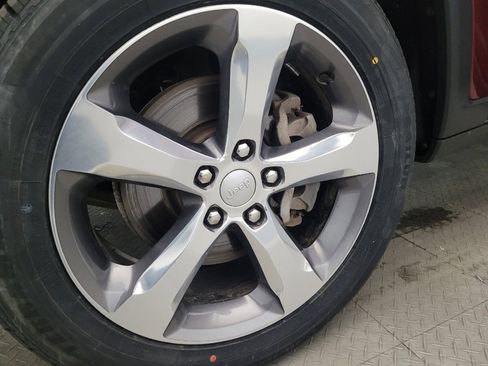 Used 2022 Jeep Grand Cherokee L Limited image 31