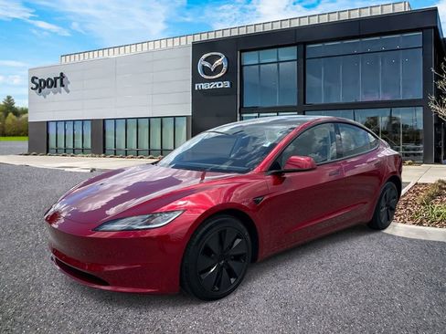 Used 2025 Tesla Model 3 Long Range RWD image 8