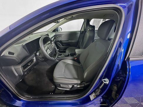 Used 2025 Kia K4 LXS image 13