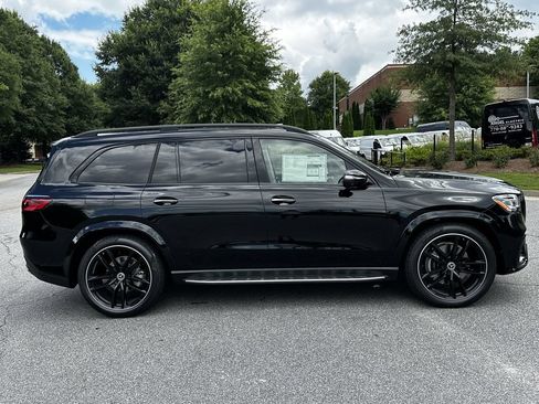 New 2026 Mercedes-Benz GLS 450 4MATIC image 9
