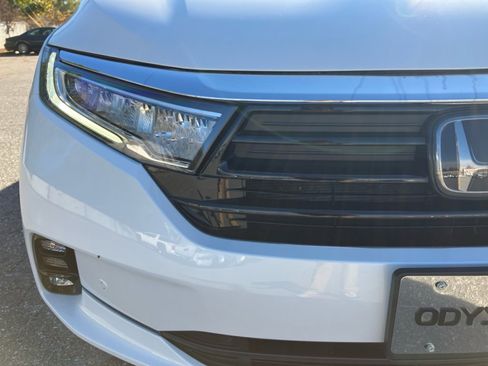 Certified 2024 Honda Odyssey Elite image 24