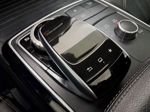 Used 2016 Mercedes-Benz GLE 350 4MATIC SUV Premium image 29