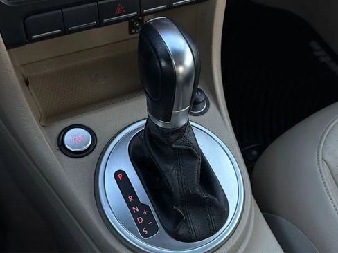 Used 2015 Volkswagen Beetle 1.8T image 22