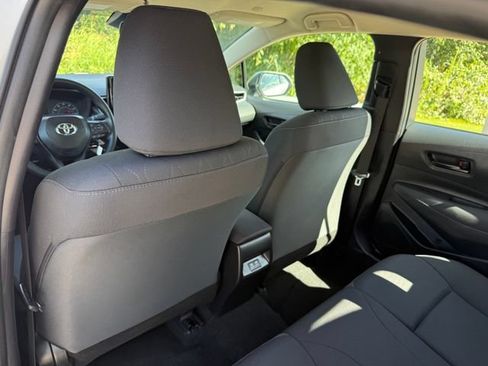 Used 2024 Toyota Corolla LE FWD image 27