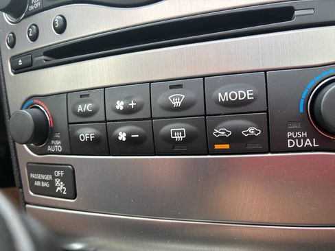 Used 2010 INFINITI G37 x Sedan w/ Premium Pkg AWD/4WD image 31