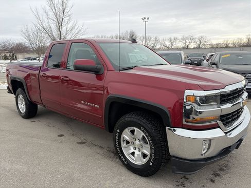 Used 2018 Chevrolet Silverado 1500 LT w/ All Star Edition image 3