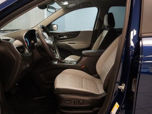 Certified 2022 Chevrolet Equinox LS w/ LS Convenience Package image 6