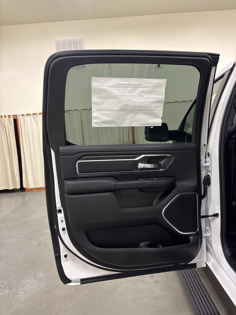 New 2026 RAM 1500 Laramie w/ Laramie Preferred Package AWD/4WD image 27