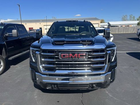 New 2026 GMC Sierra 2500 SLT w/ SLT Premium Package image 2