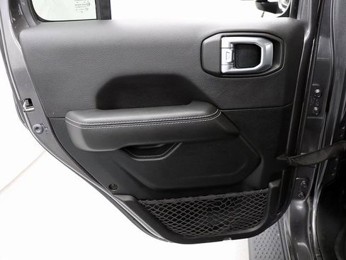 Used 2021 Jeep Gladiator Overland w/ Popular Equipment Package image 28