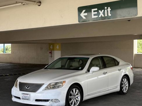 Used 2008 Lexus LS 460 image 1