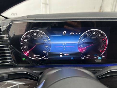 Used 2025 Mercedes-Benz GLS 450 4MATIC image 12