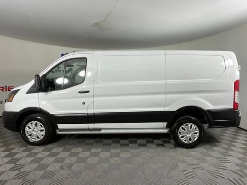 Used 2023 Ford Transit 250 Low Roof w/ Exterior Upgrade Package RWD image 6