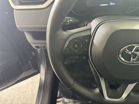 Used 2023 Toyota RAV4 XLE Premium image 13