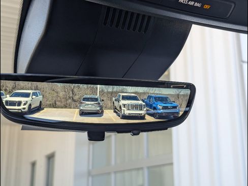 Used 2024 Chevrolet Silverado 1500 High Country w/ Technology Package image 38