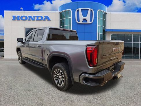 Used 2021 GMC Sierra 1500 AT4 w/ Driver Alert Package I AWD/4WD image 3