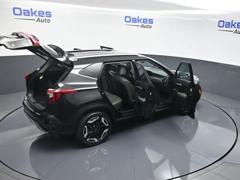 Certified 2024 Kia Seltos SX w/ SX Sunroof Package image 63