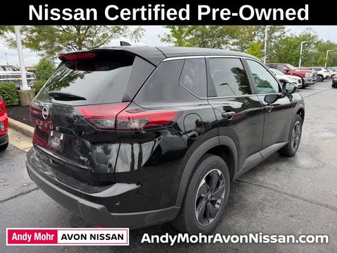 Certified 2026 Nissan Rogue SV AWD/4WD image 4