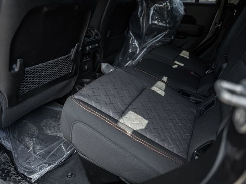 New 2025 Jeep Gladiator Mojave w/ Technology Group image 35