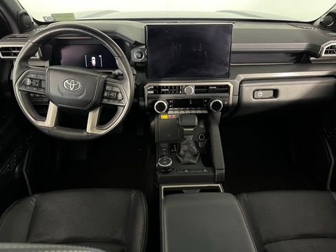 Used 2025 Toyota 4Runner Limited image 12