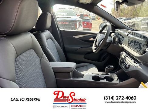 New 2026 Buick Envista Preferred w/ Advanced Safety Package FWD image 23