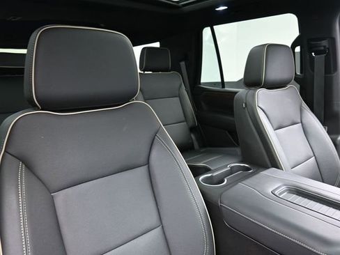 Used 2024 Chevrolet Tahoe Premier w/ Premium Package AWD/4WD image 30