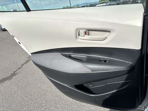 Used 2024 Toyota Corolla LE FWD image 15