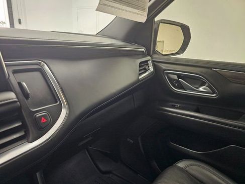 Used 2022 Chevrolet Tahoe LT w/ LT Signature Package image 22