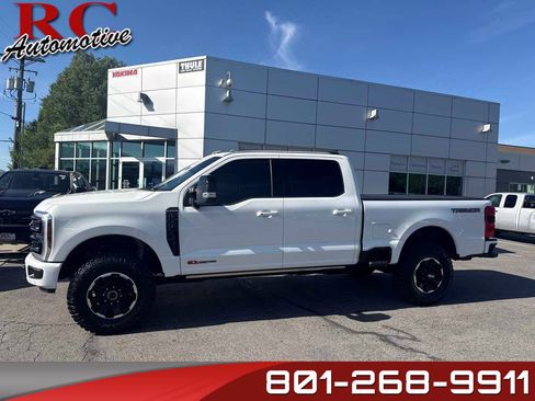 Used 2025 Ford F350 Platinum w/ Tremor Off-Road Package AWD/4WD image 1