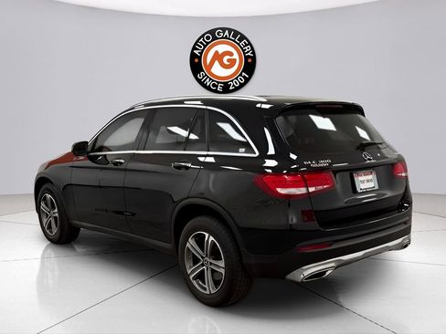 Used 2018 Mercedes-Benz GLC 300 4MATIC image 5