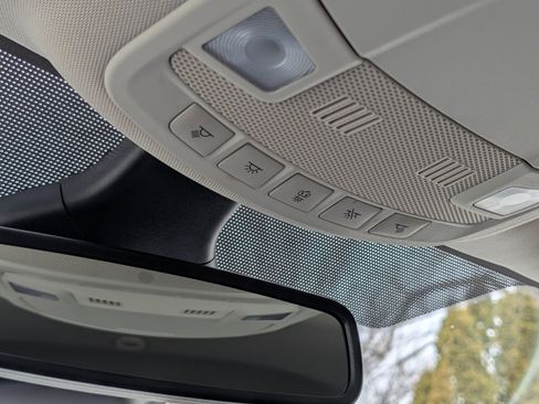 Used 2023 Ford Edge SEL image 26