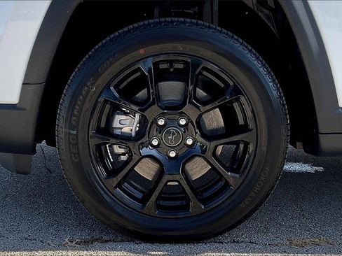 New 2025 Jeep Compass Latitude w/ Convenience Group image 11