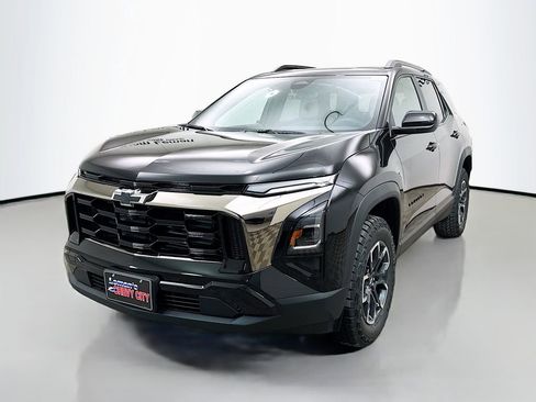 New 2026 Chevrolet Equinox ACTIV AWD/4WD image 3