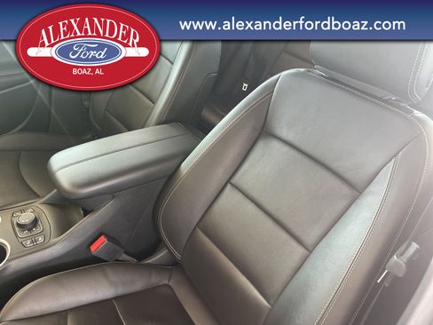 Used 2018 GMC Terrain SLT w/ Preferred Package FWD image 10
